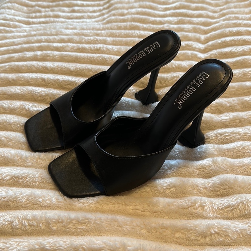 NEVER WORN Black open toe heels - with square accent heels